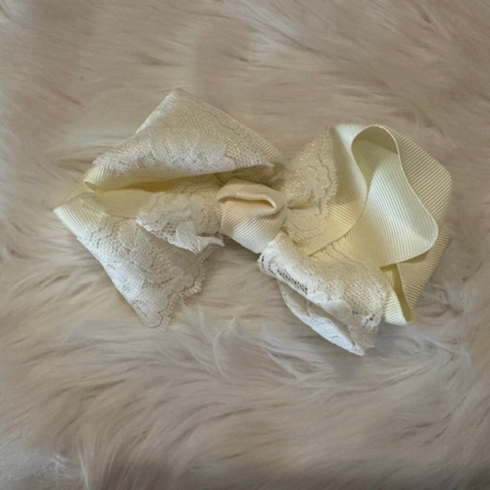 Ivory and Lace 6" Boutique Bow   4B2135  Handmade NWT Boutique